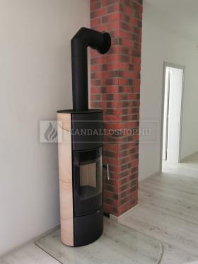 Romotop LAREDO 04 AKUM hőtárolós, homokkő borítású, minőségi, acél kályha a nappaliban kandalloshop